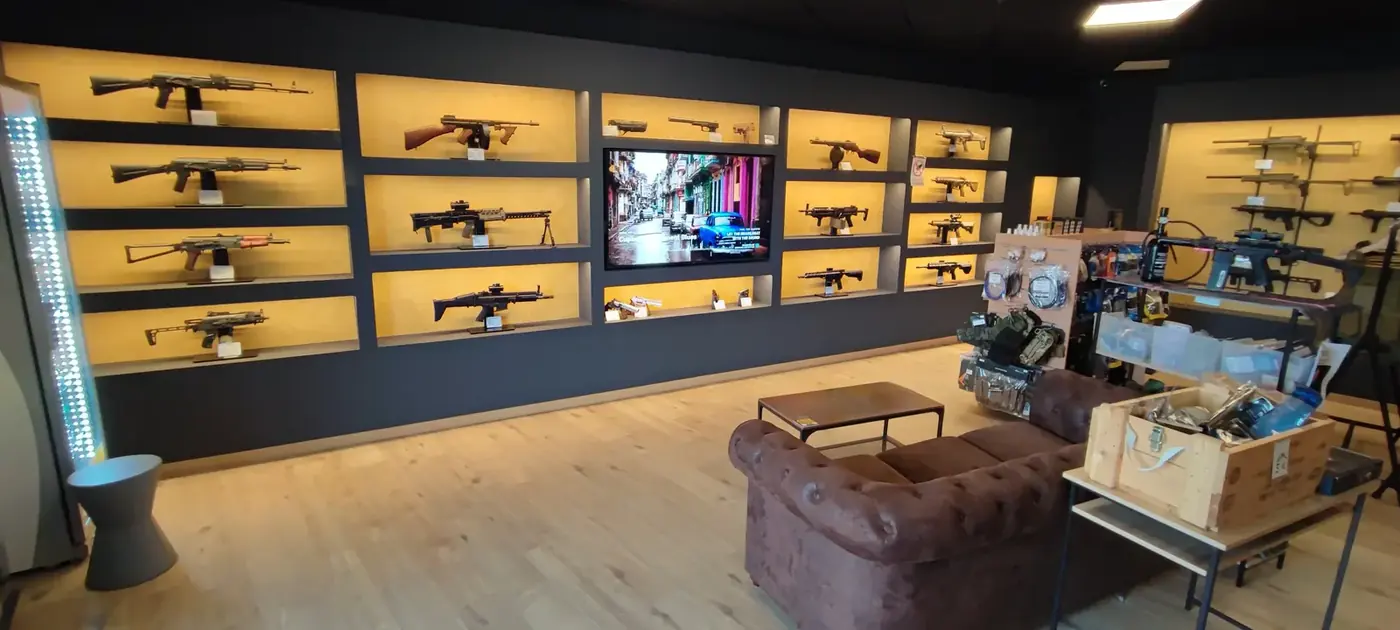 Intérieur de la boutique AirsoftXpert à Seysses